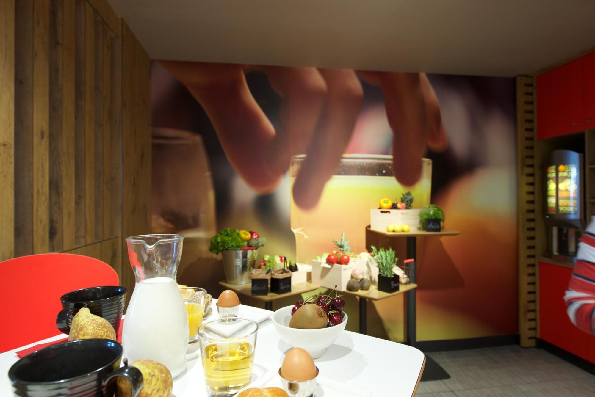 Ibis Pau Lescar Hotell Exteriör bild