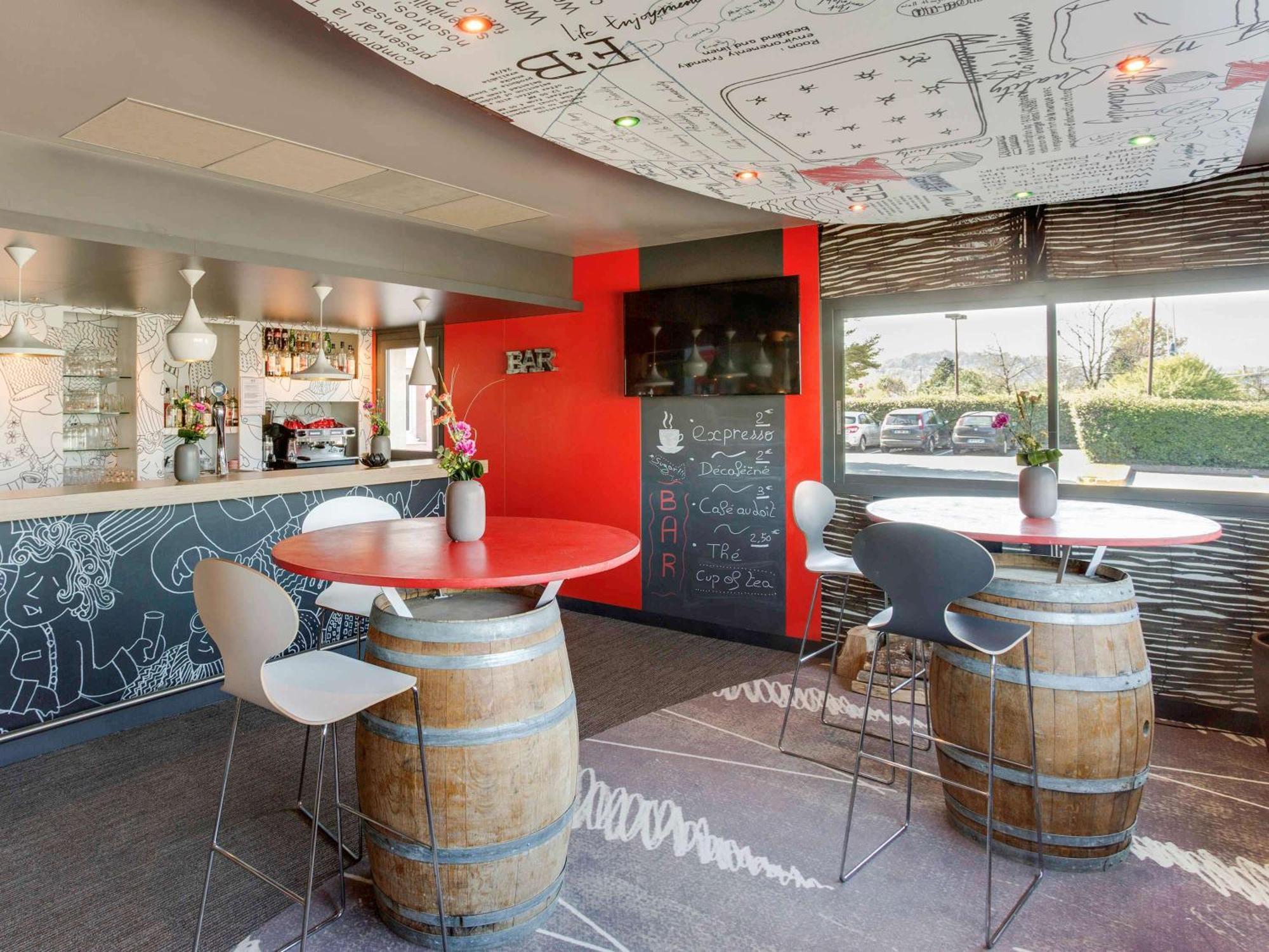 Ibis Pau Lescar Hotell Exteriör bild