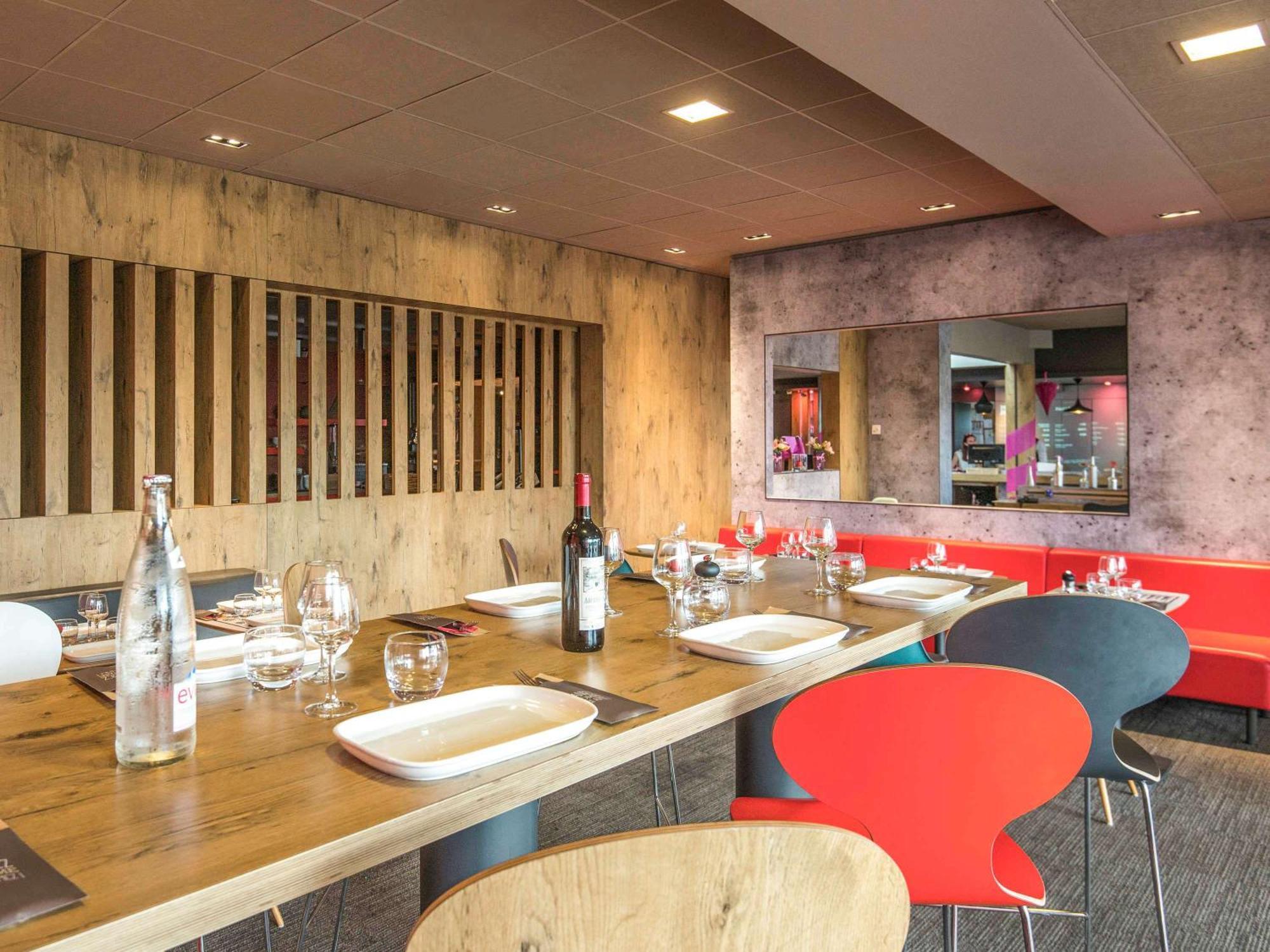 Ibis Pau Lescar Hotell Exteriör bild