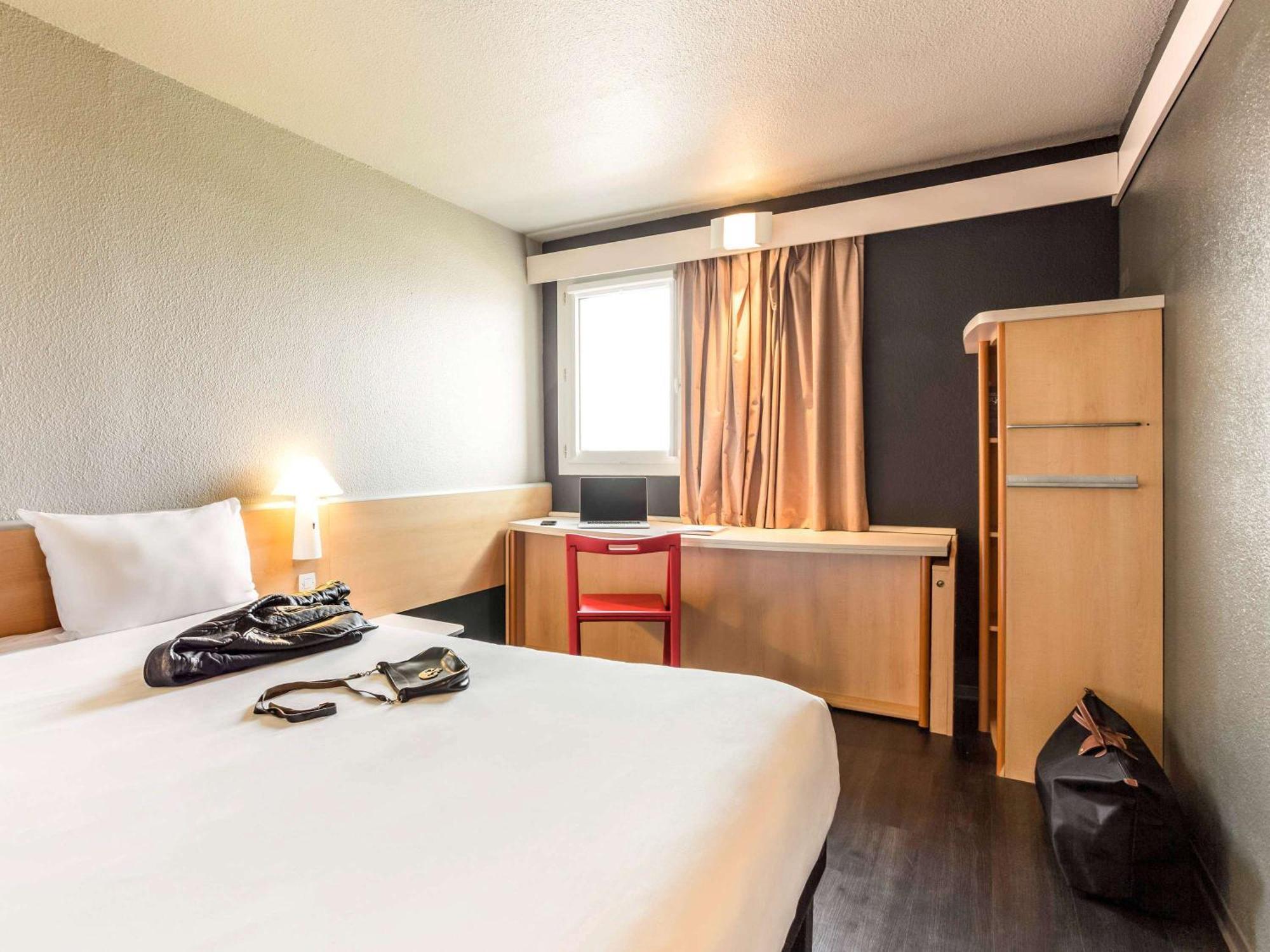 Ibis Pau Lescar Hotell Exteriör bild