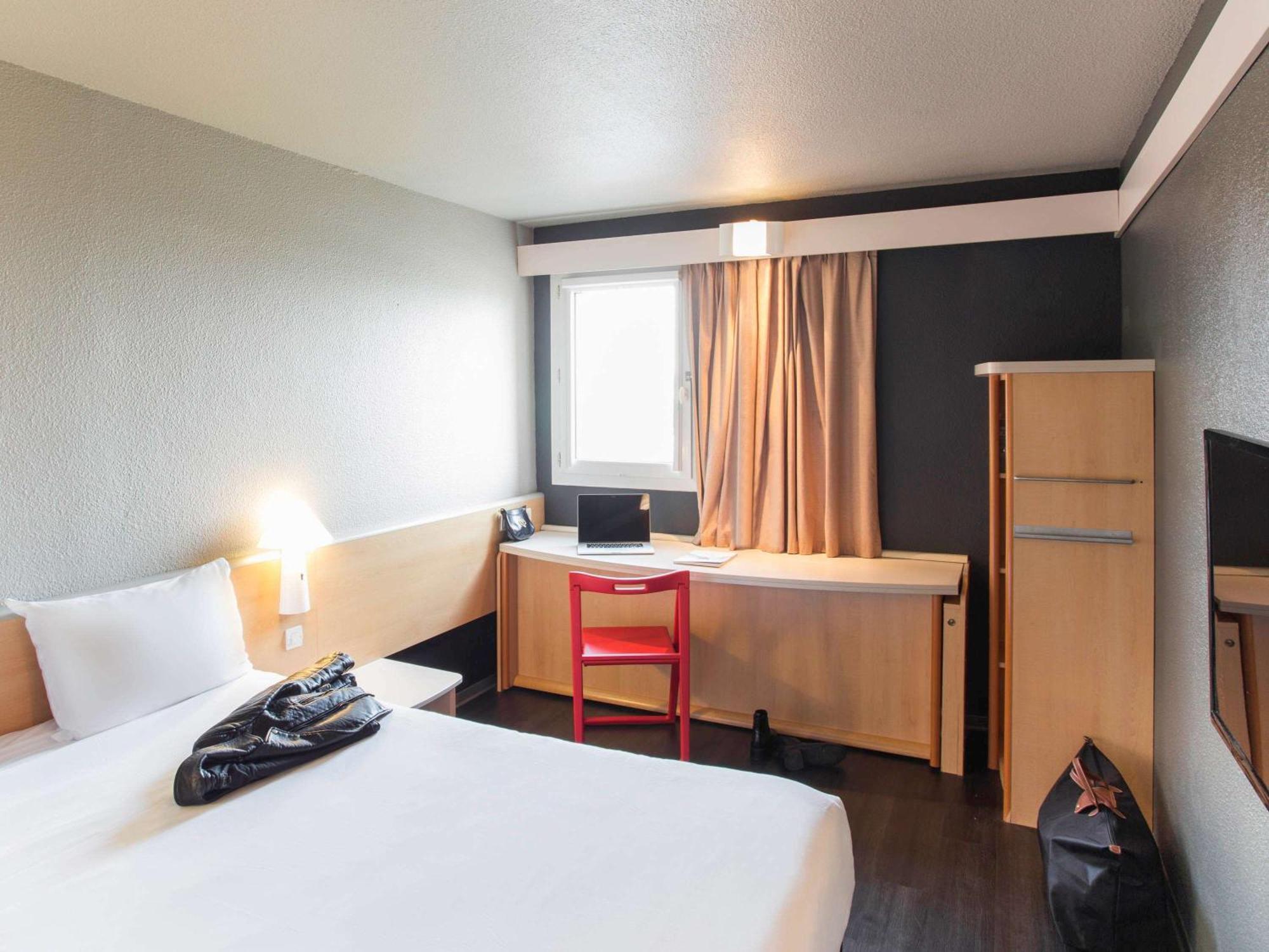 Ibis Pau Lescar Hotell Exteriör bild