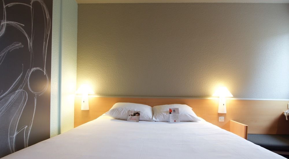 Ibis Pau Lescar Hotell Exteriör bild