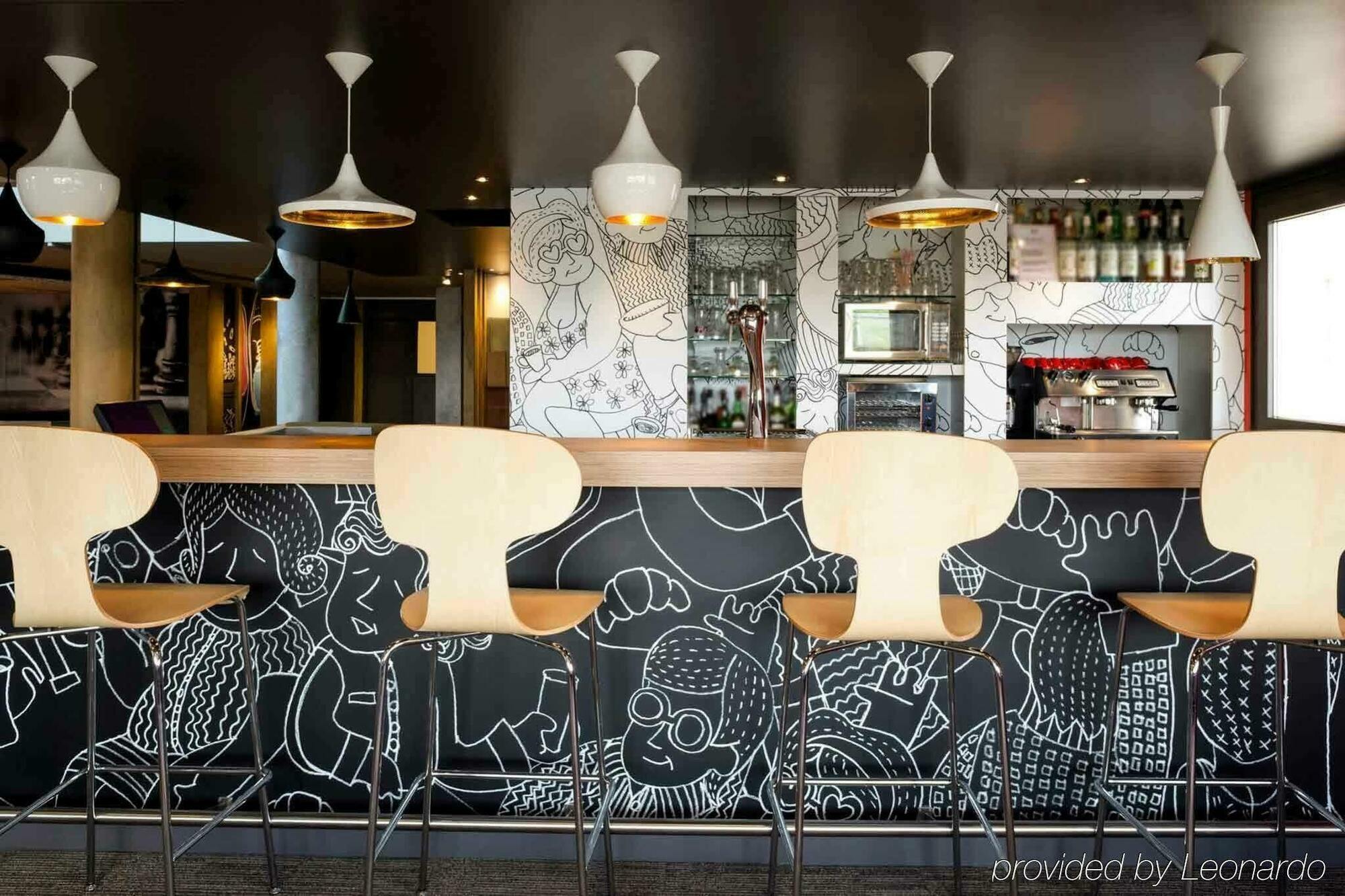 Ibis Pau Lescar Hotell Exteriör bild