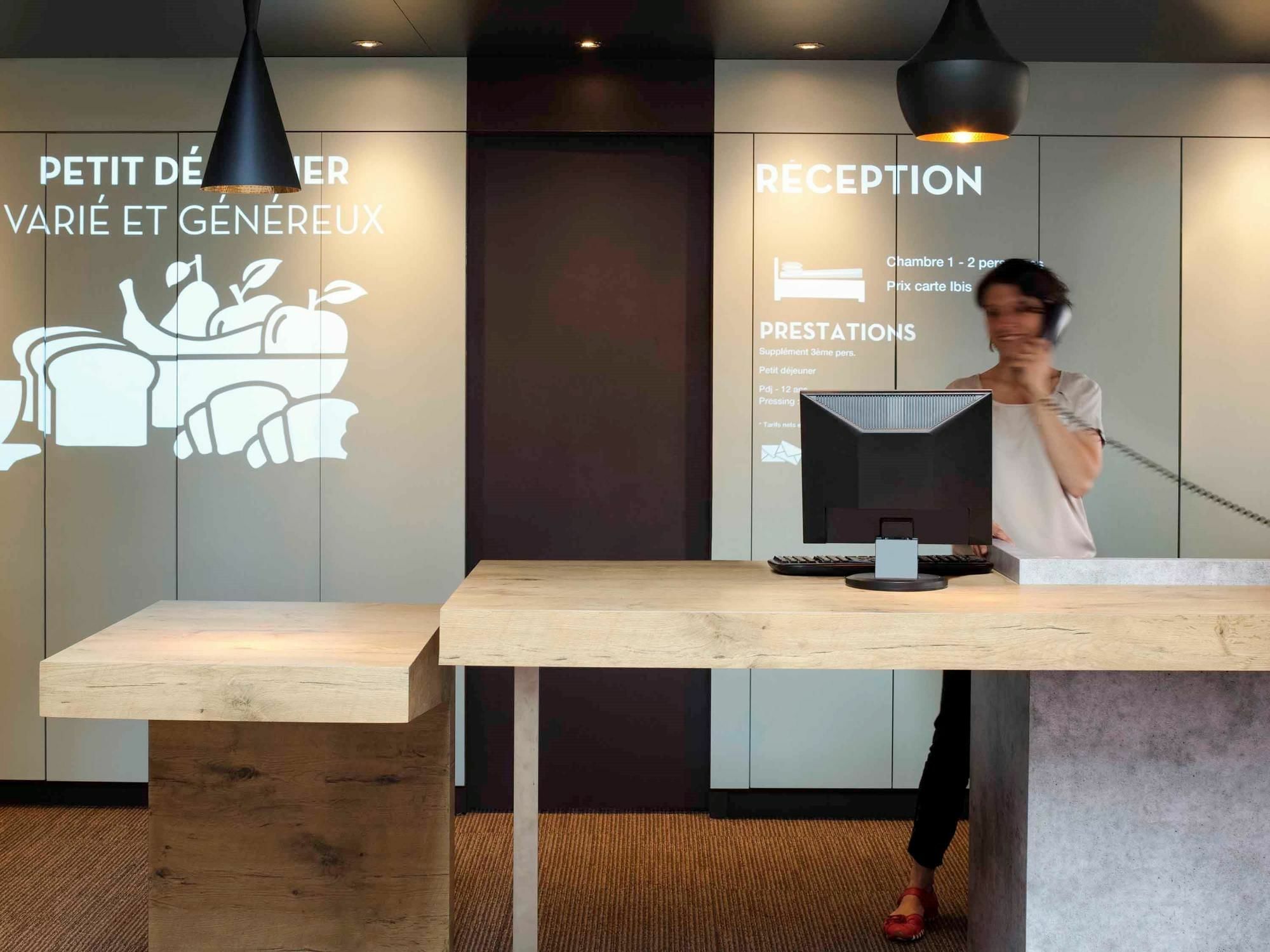 Ibis Pau Lescar Hotell Exteriör bild
